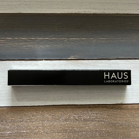 HAUS LABORATORIES by Lady Gaga EYE-DENTIFY GEL PENCIL EYELINER. Color: STATUSQUE - Picture 3 of 4